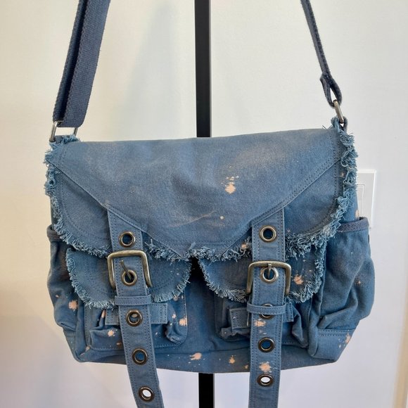 Free People SHADOWBOXER Blue Canvas Messenger Bag Bleach Splash  $98 - Picture 6 of 10